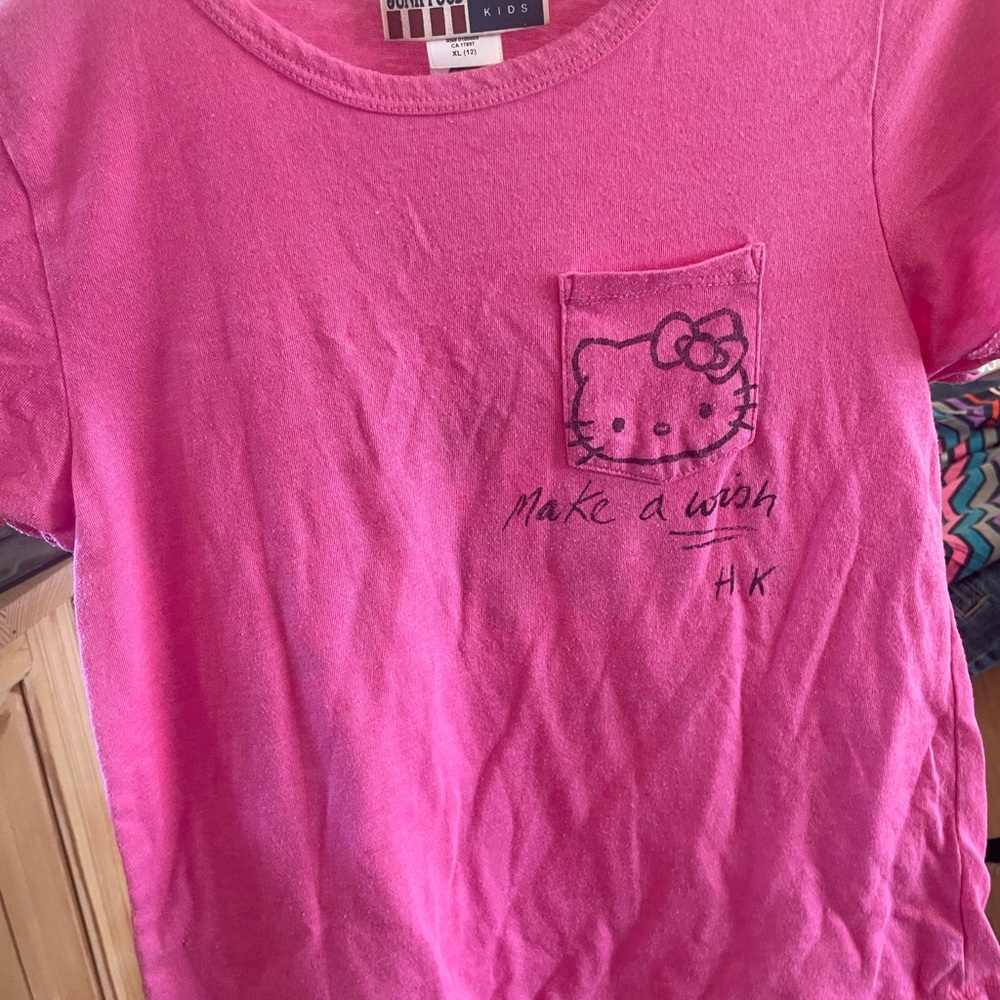 Hello kitty tshirt